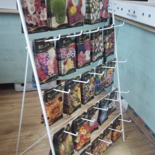 Стелаж Цветя